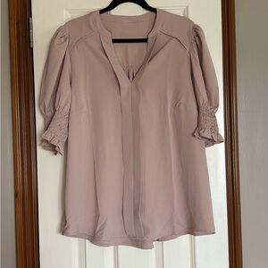 ⭐️NWOT⭐️Blouse with Smocked Sleeves